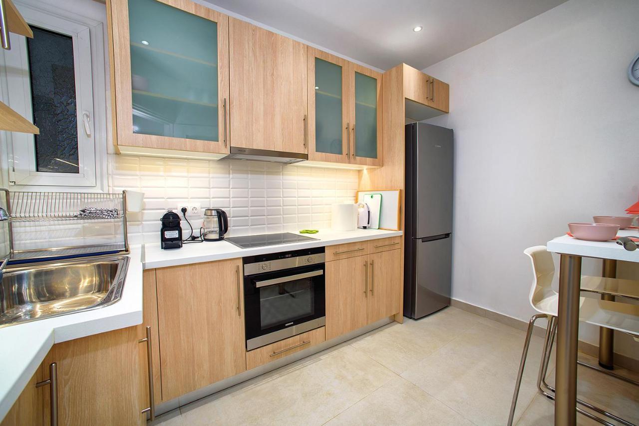 Acropolis Area Family Friendly 2bdr Apartment Athens
